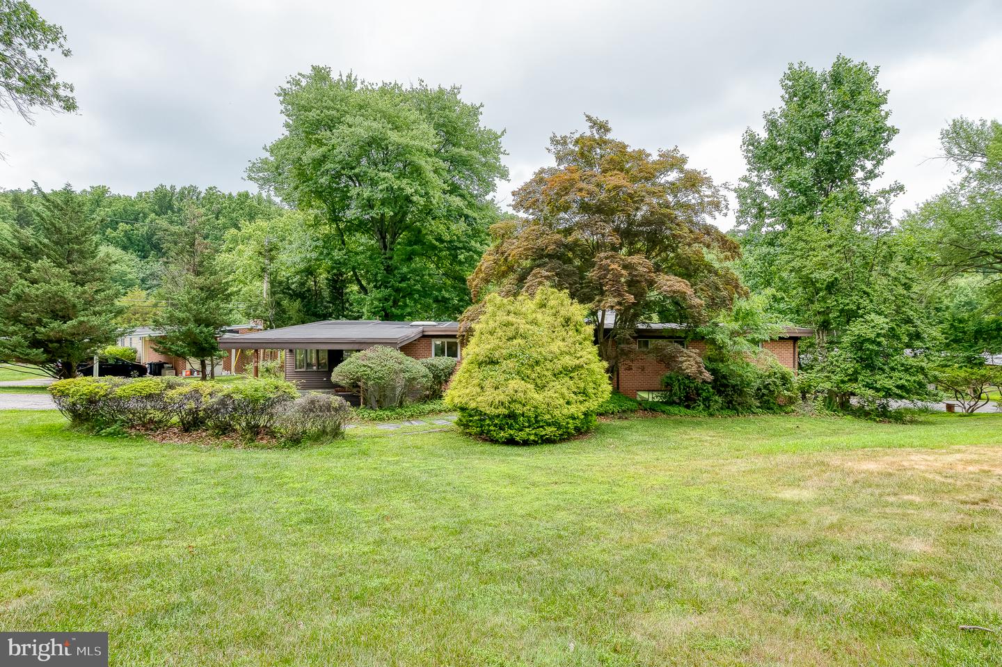 3228 Midfield — photo