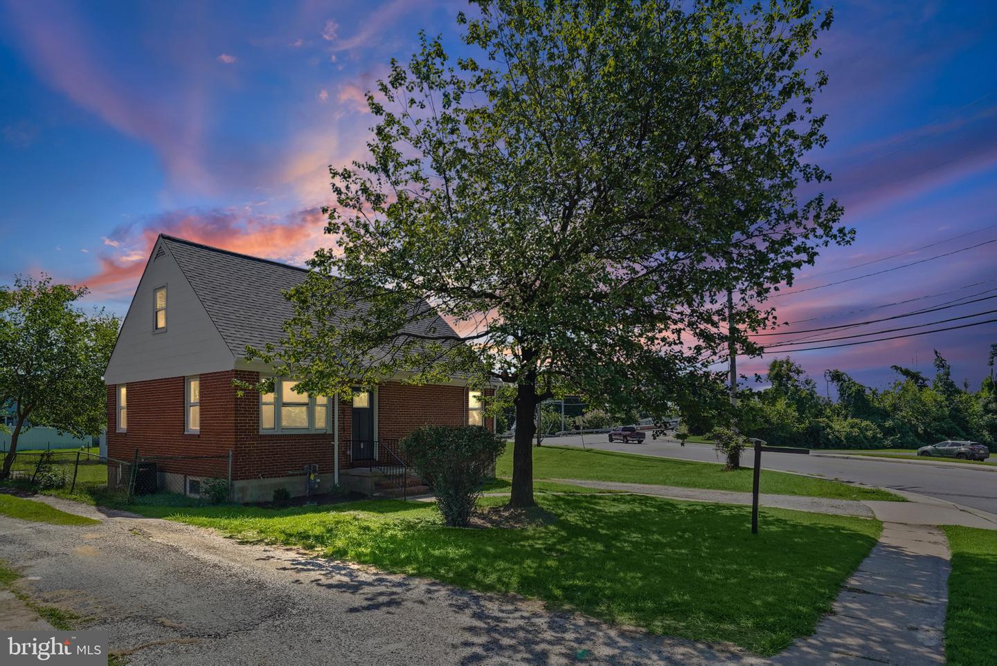 8719 Satyr Hill Rd — photo