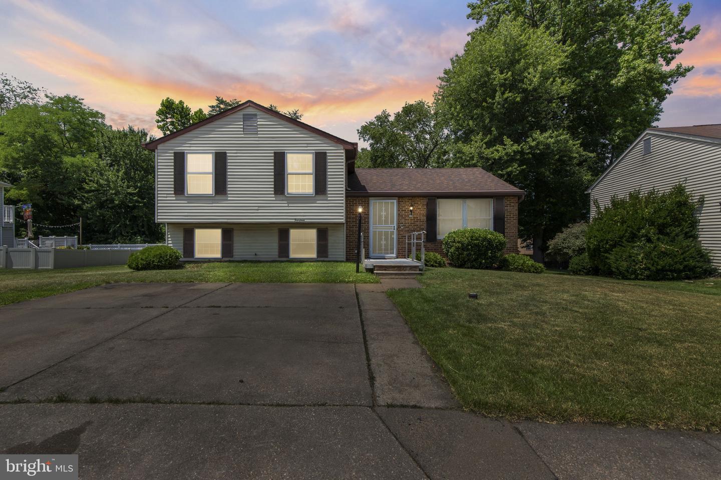 14 Tulip Tree Ct — photo