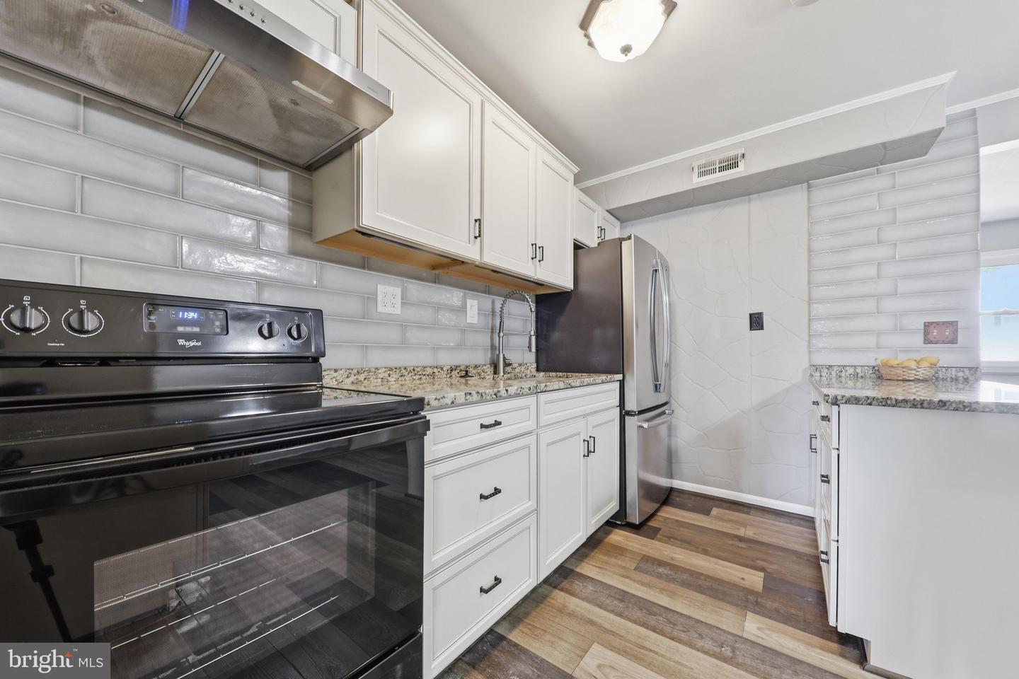 417 Elmwood Road, Baltimore, MD 21206 — photo 3