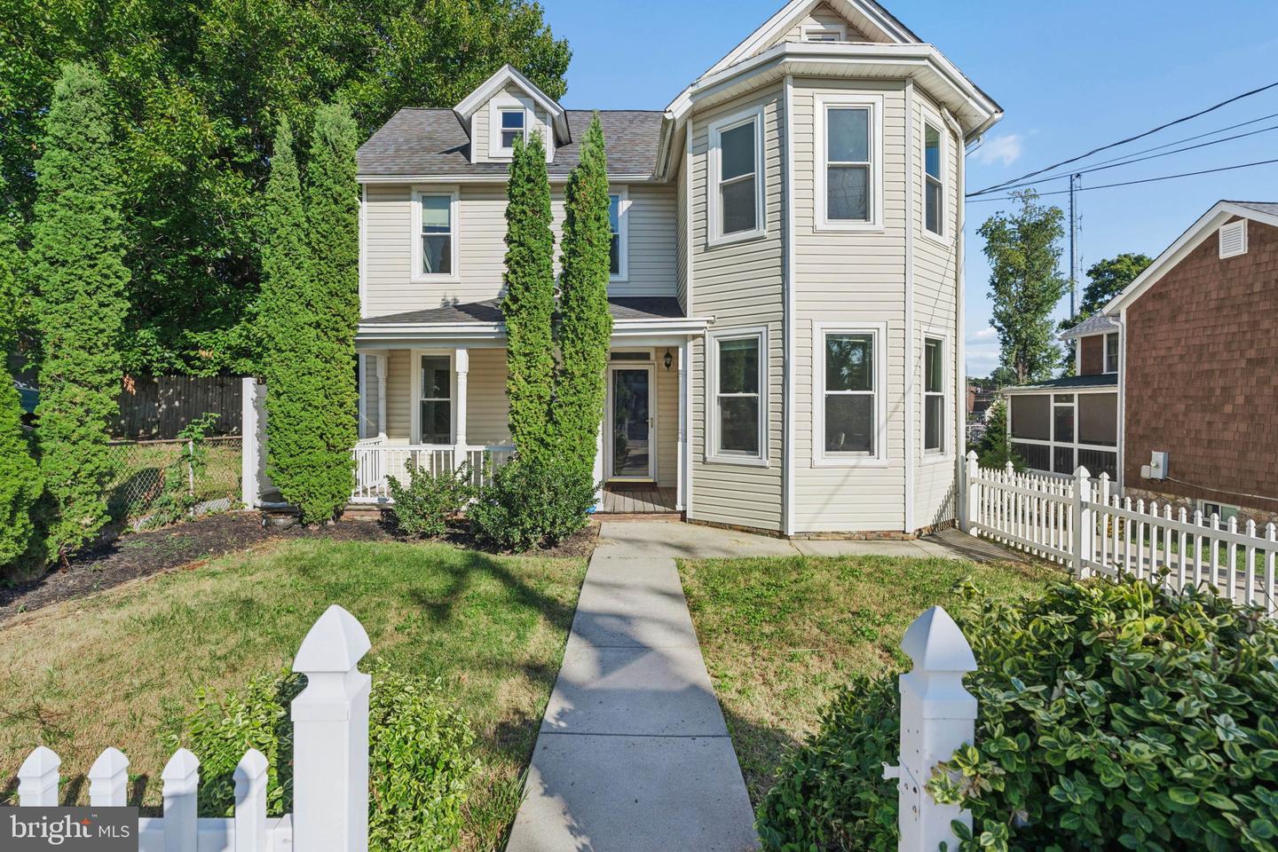 412 Fairmount Ave — photo