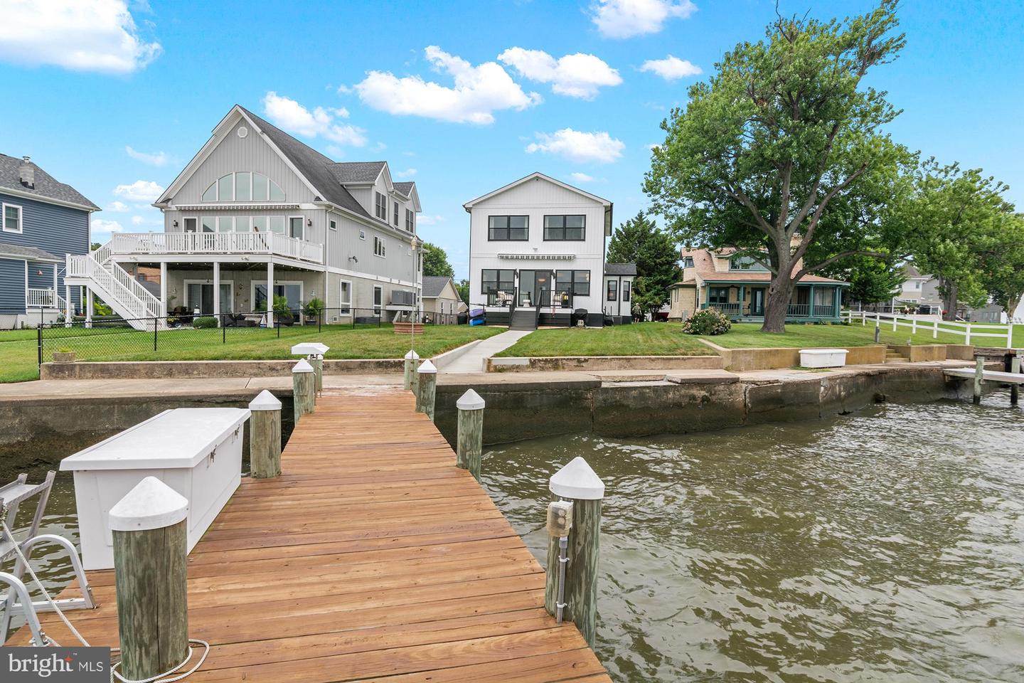 2724 Holly Beach Rd — photo