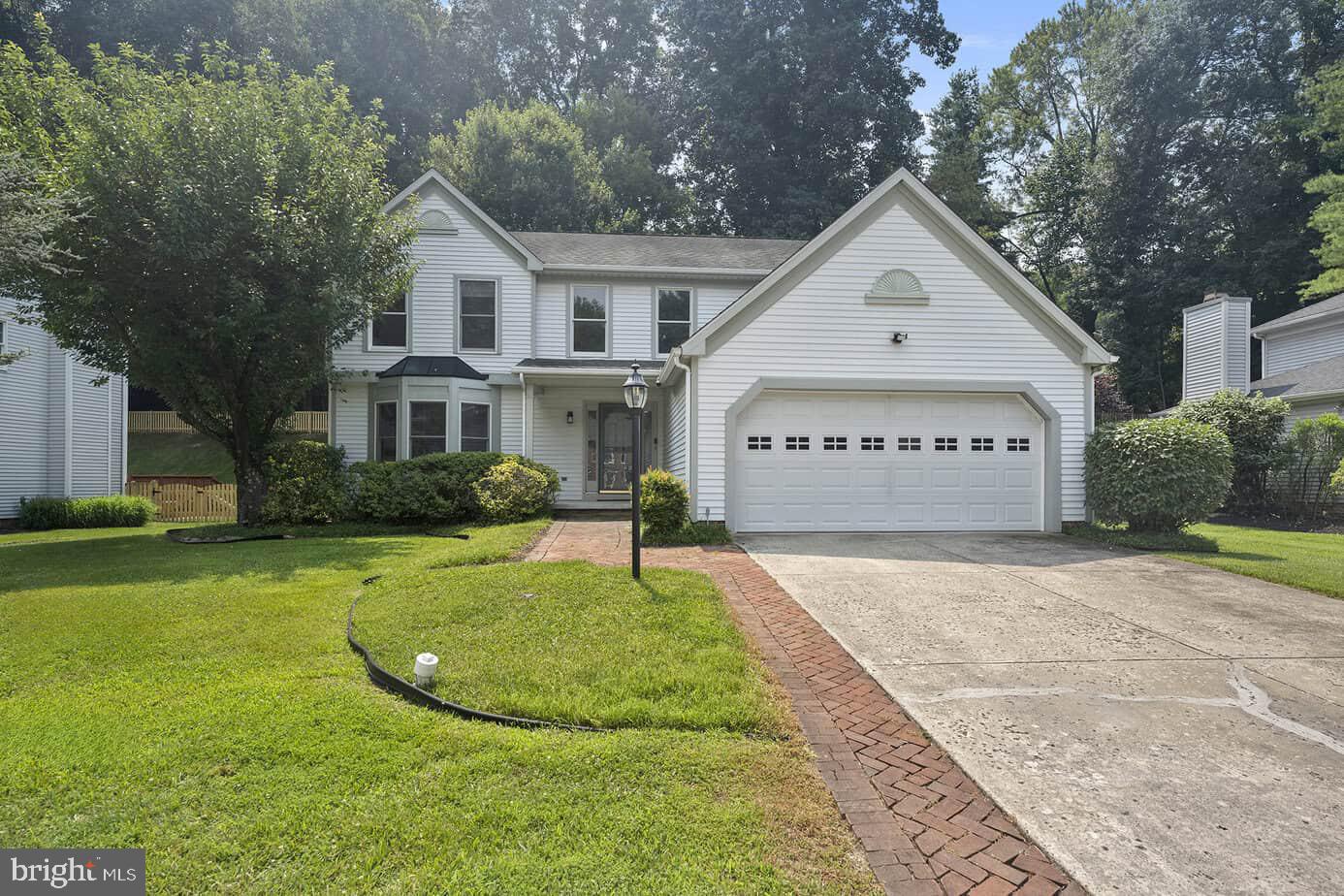 2725 Moores Valley — photo