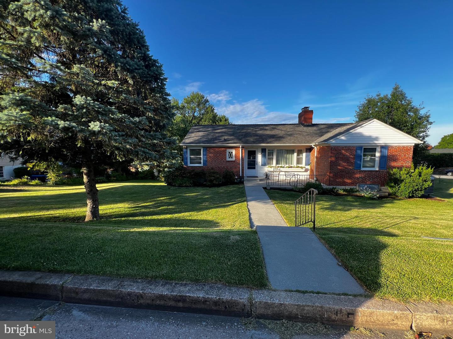 415 Aigburth Rd — photo
