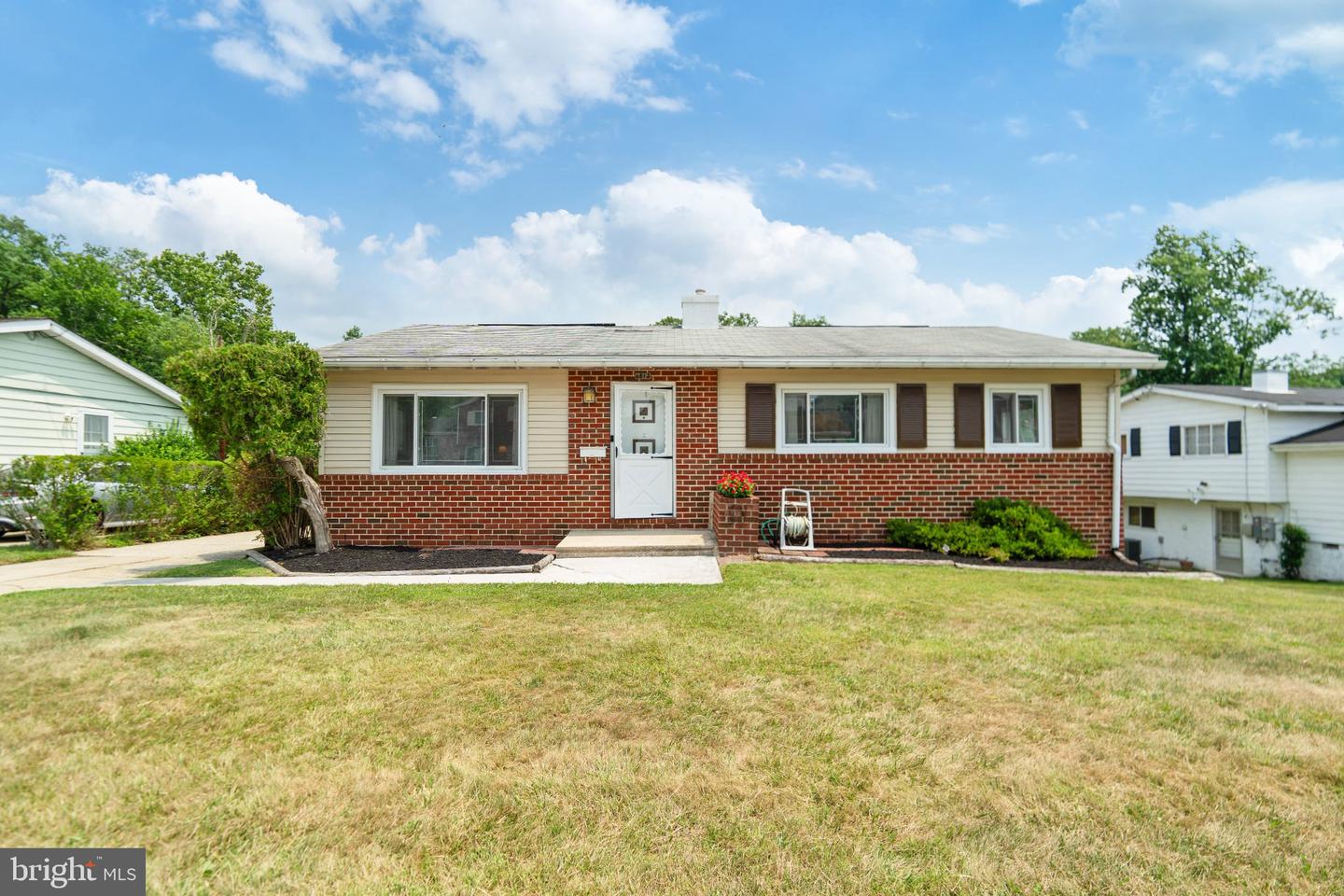 6812 Fox Meadow Rd — photo