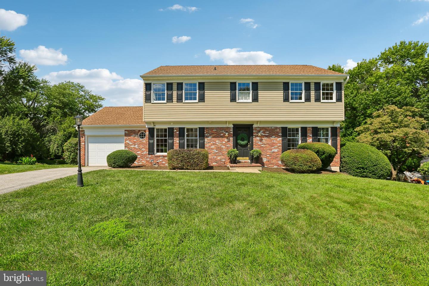 4 Overgate Ct — photo