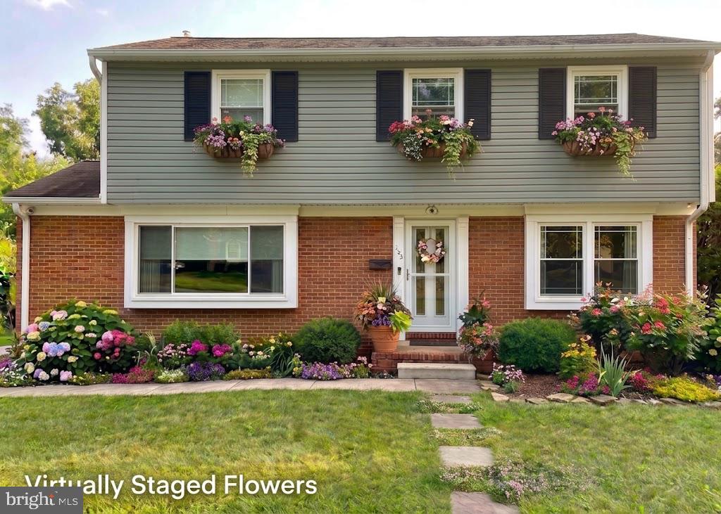 103 Deep Dale Dr — photo