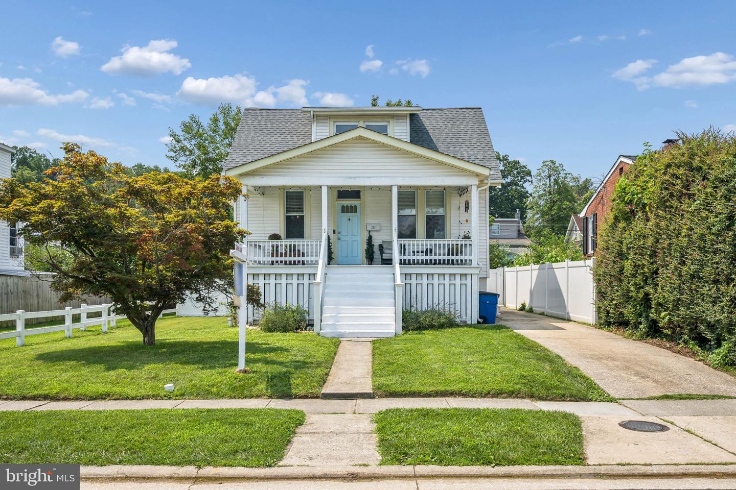 28 Ridge Road, Catonsville, MD 21228