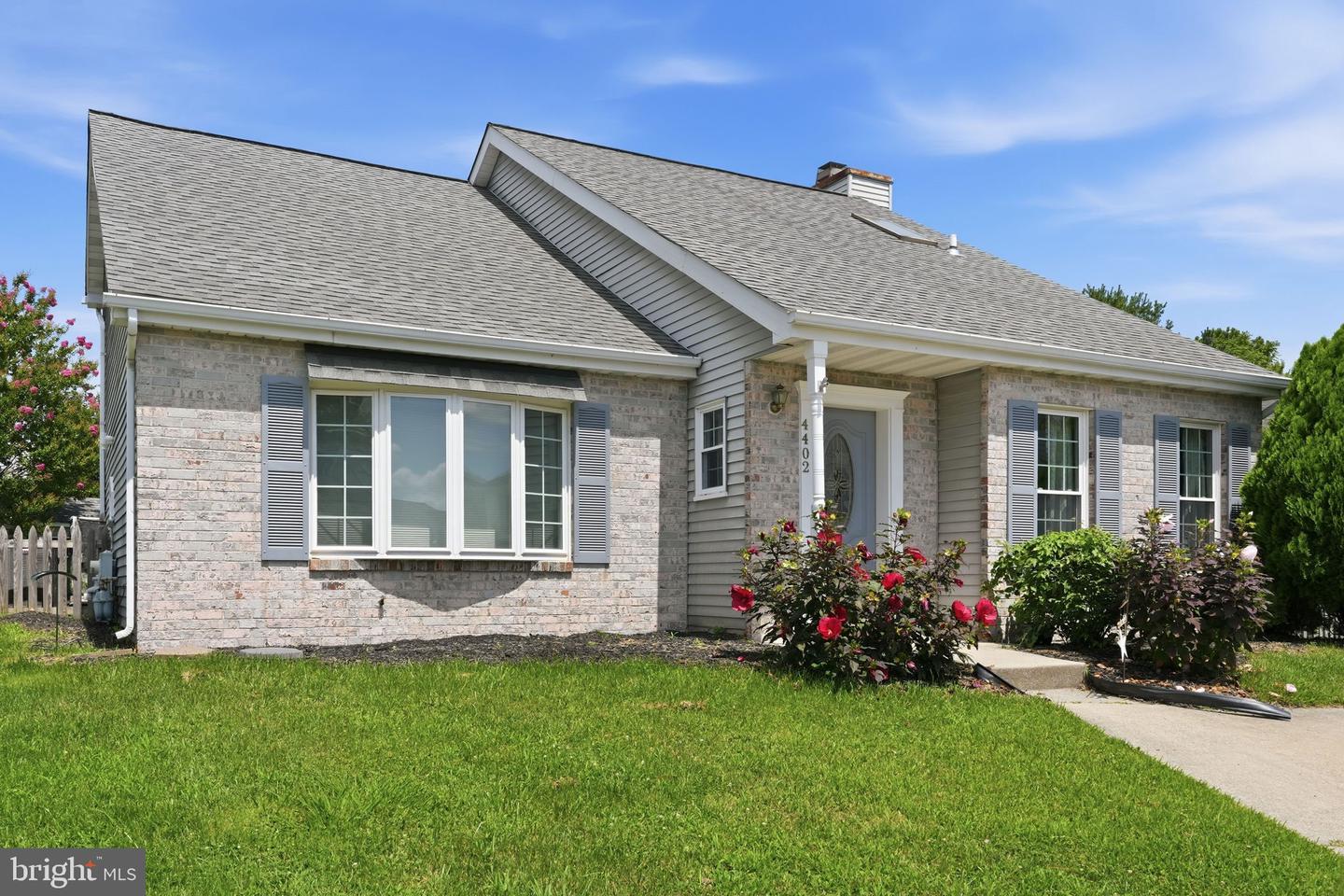 4402 Fieldgreen Rd — photo