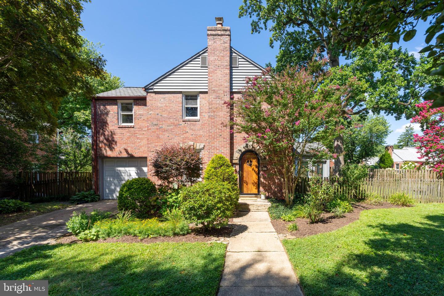 12 Dunmore Road, Catonsville, MD 21228