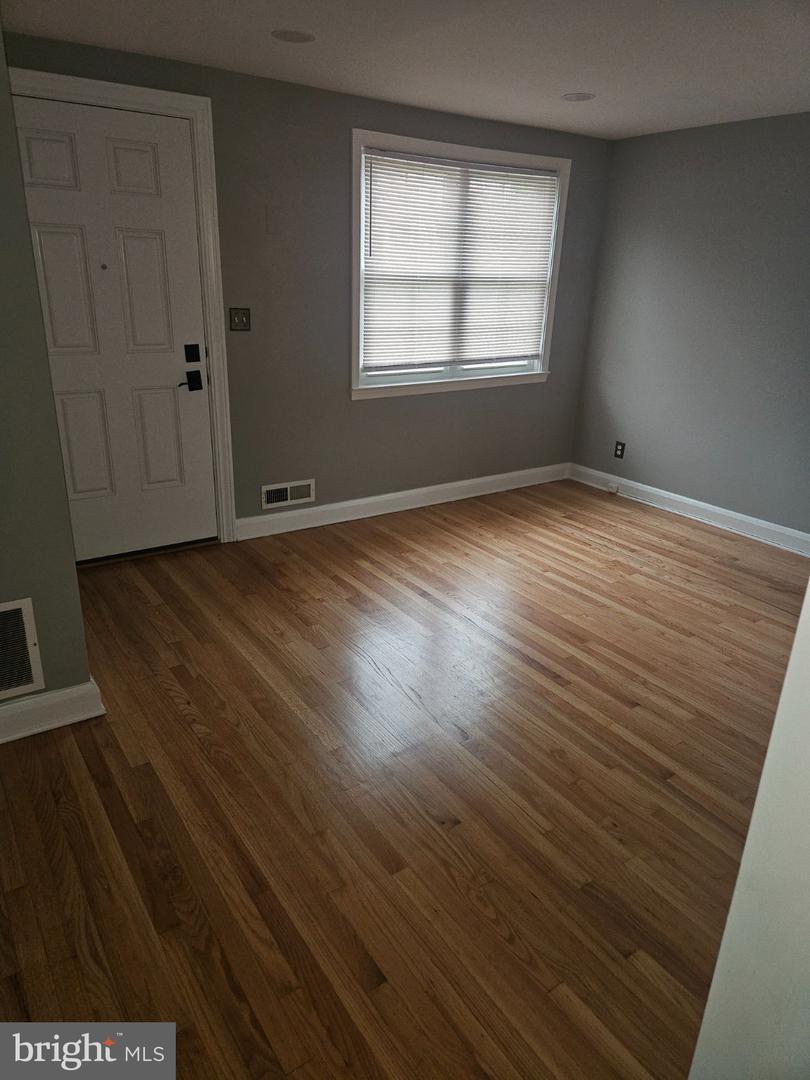 2314 Searles Road, Dundalk, MD 21222 — photo 2