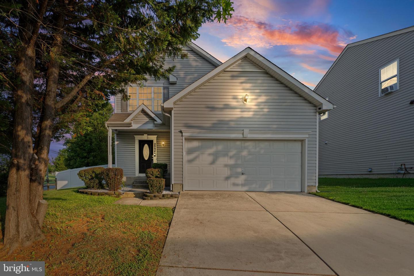 2094 Streamway Ct — photo