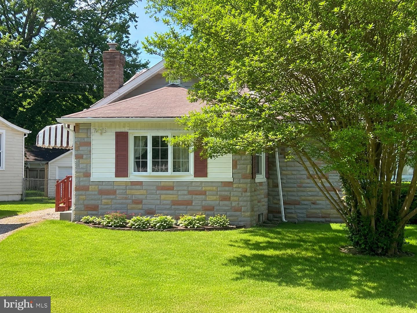7405 Greenbank Rd — photo