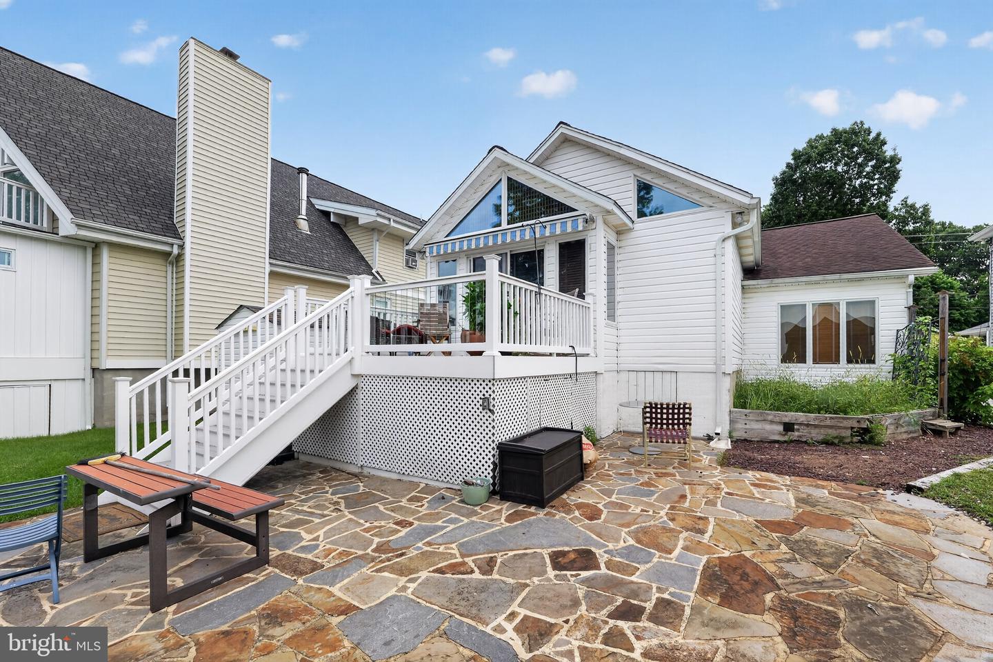 1302 Shore Rd — photo