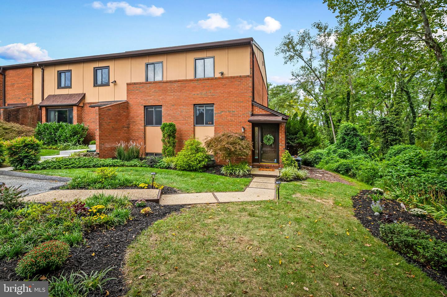 34 Lacosta Ct — photo