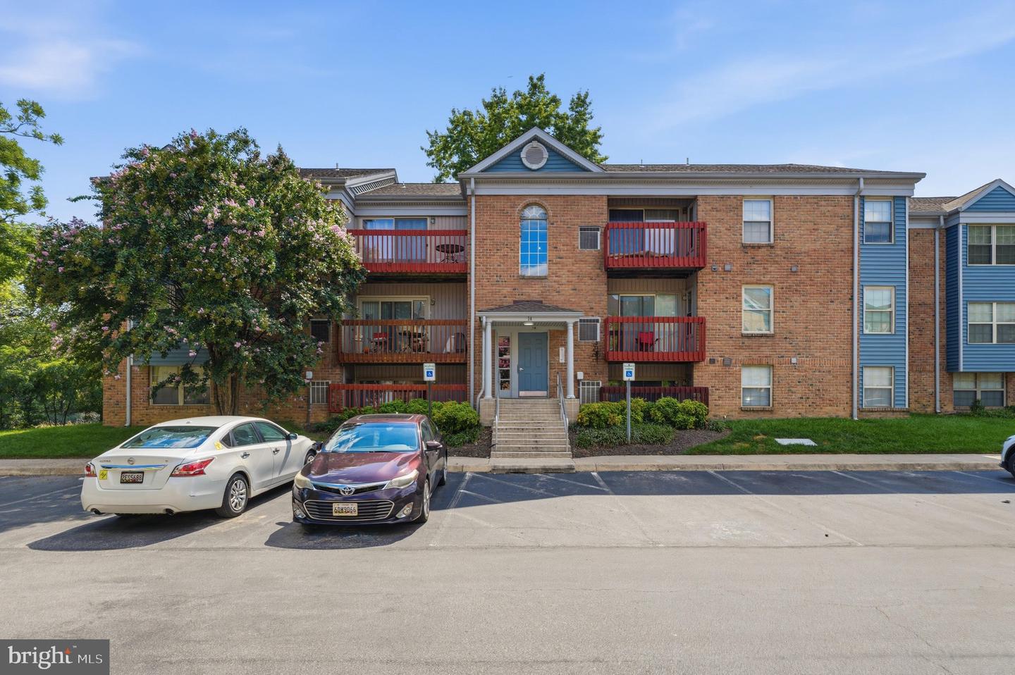 14 Cloverwood Ct #201 — photo