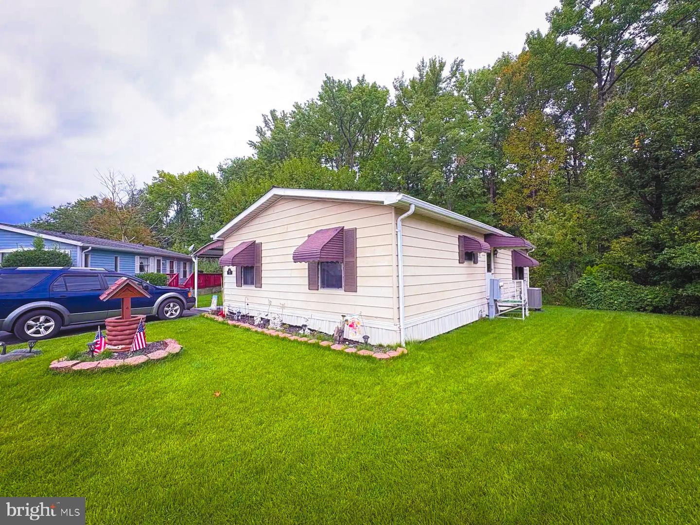 416 Stefan Ct — photo