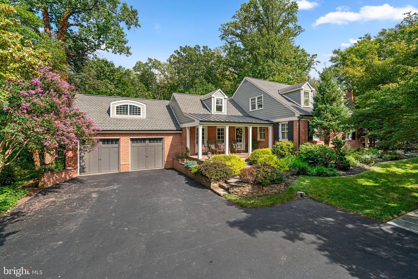6521 Darnall Rd — photo