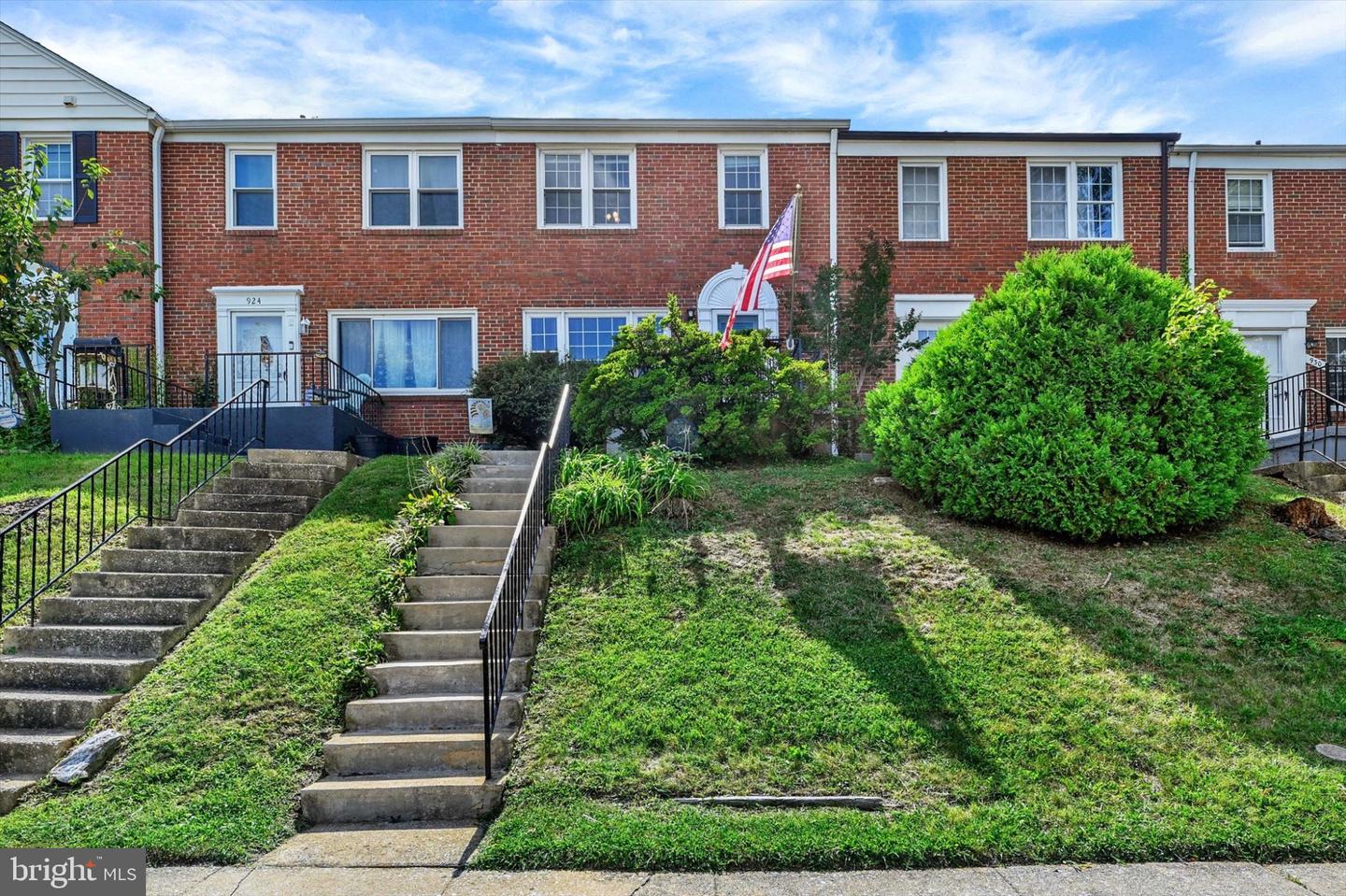 926 Fairmount Ave — photo