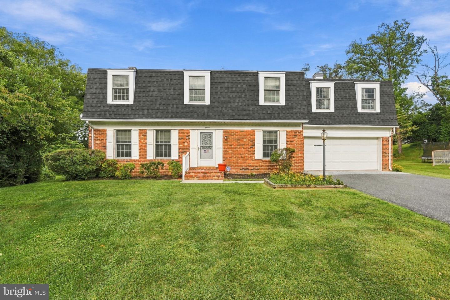 15 Lochmoor Ct — photo