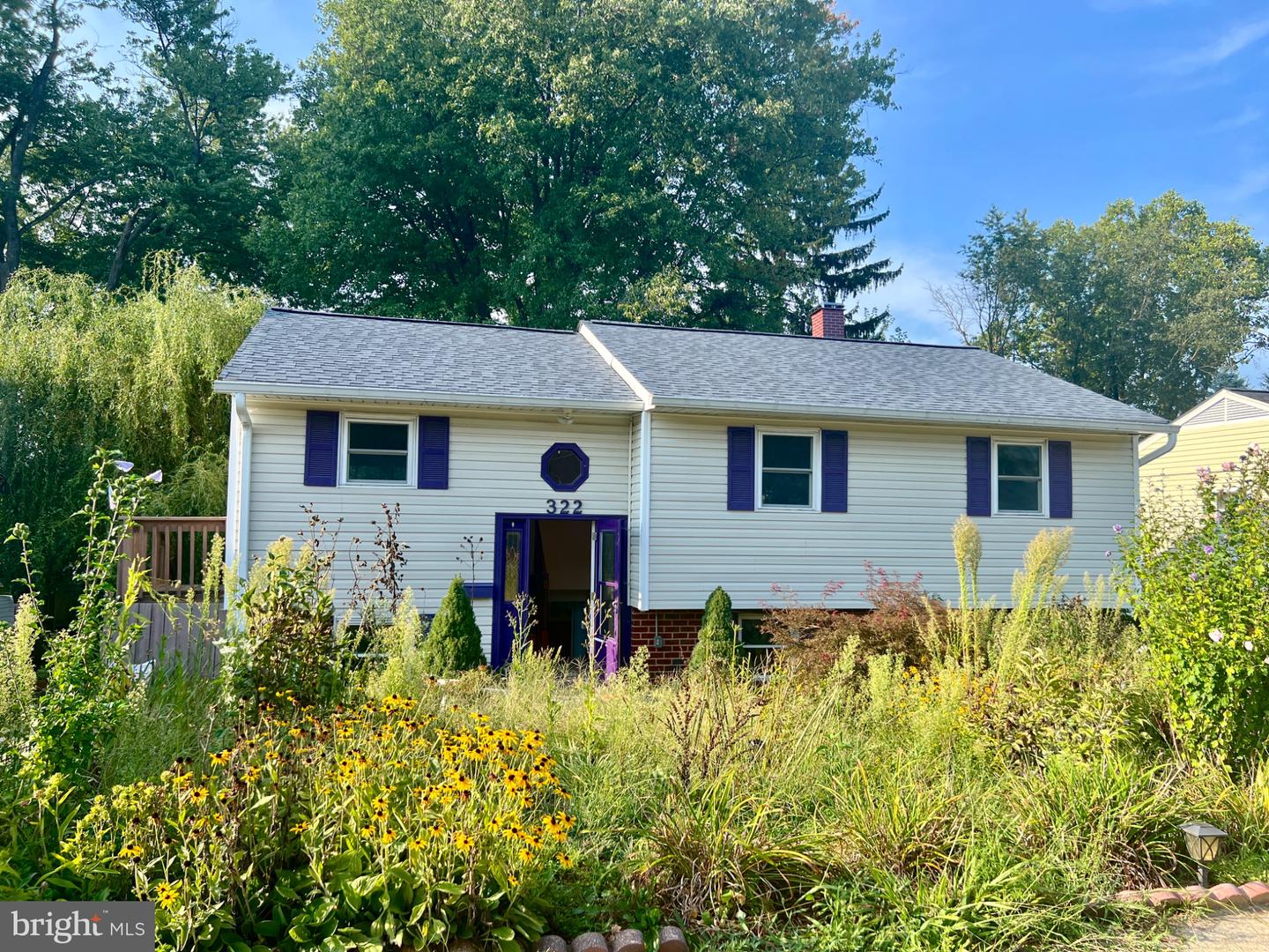 322 Stonecastle Ave — photo