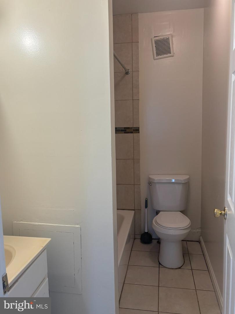 25 Egges Ln #Apt.2 — photo