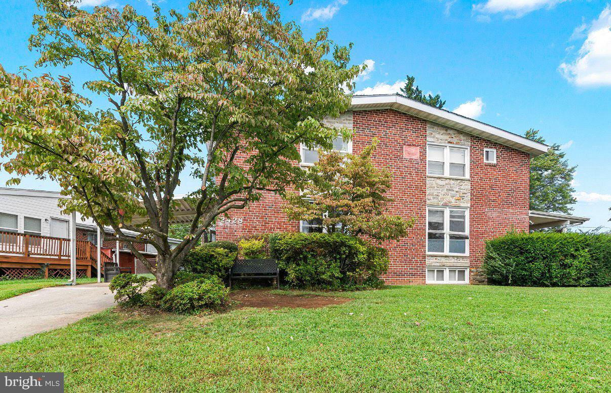 2428 Forest Green Rd — photo