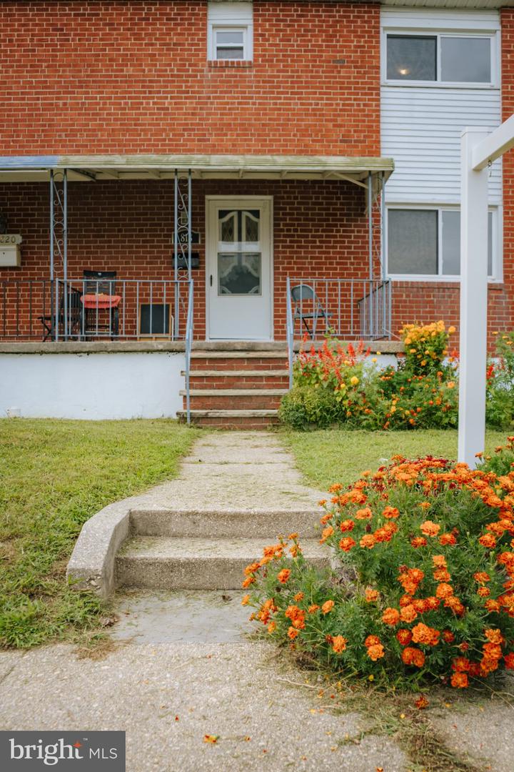 818 Bobby Road, Baltimore, MD 21228 — photo 2
