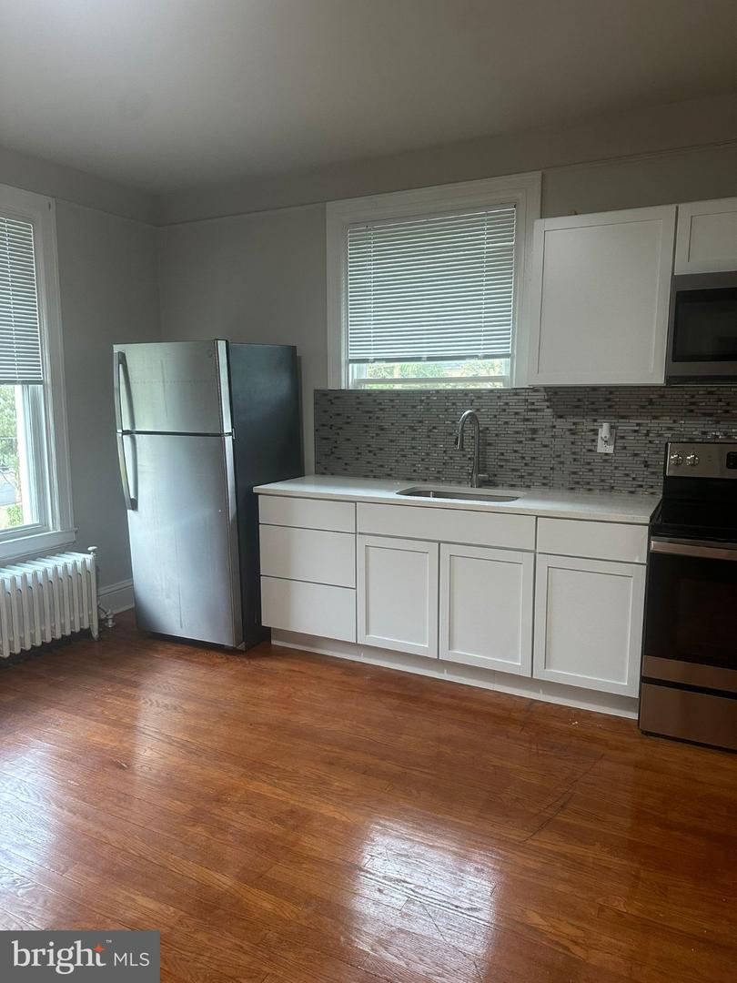 2203 Edmondson Ave #4 — photo
