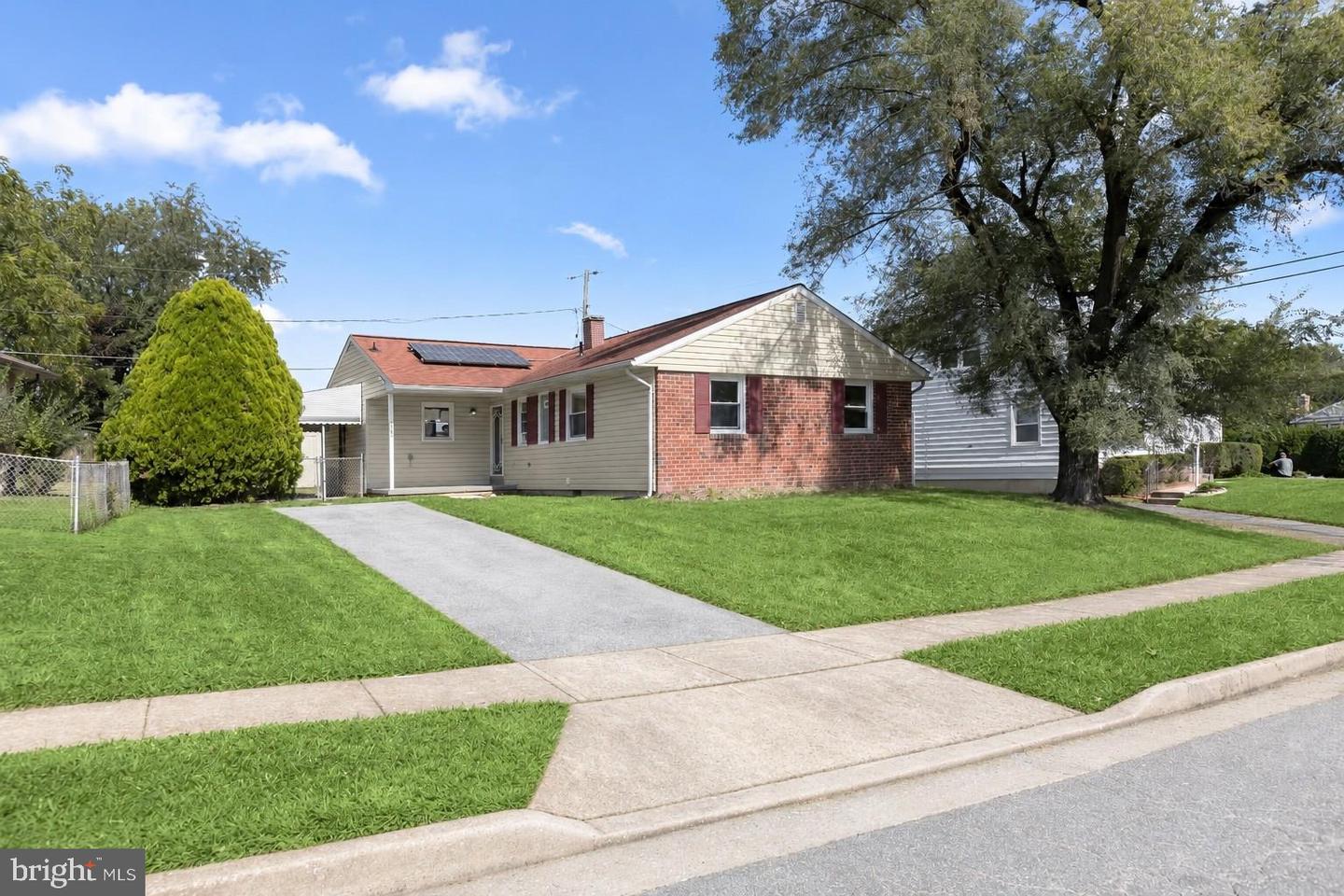 6802 Richardson Rd — photo