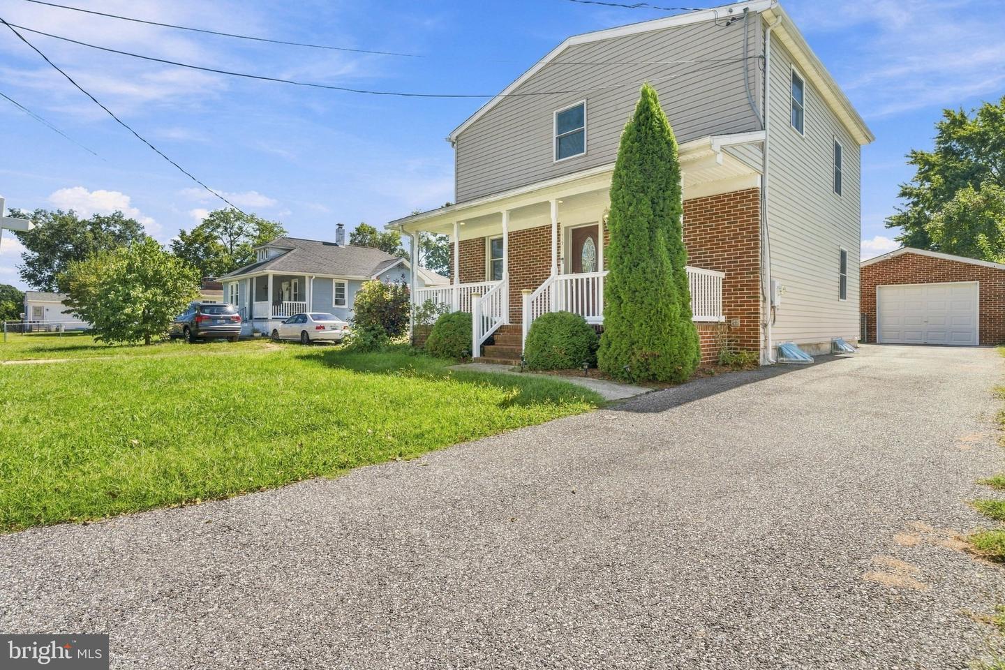 115 Riverside Rd — photo