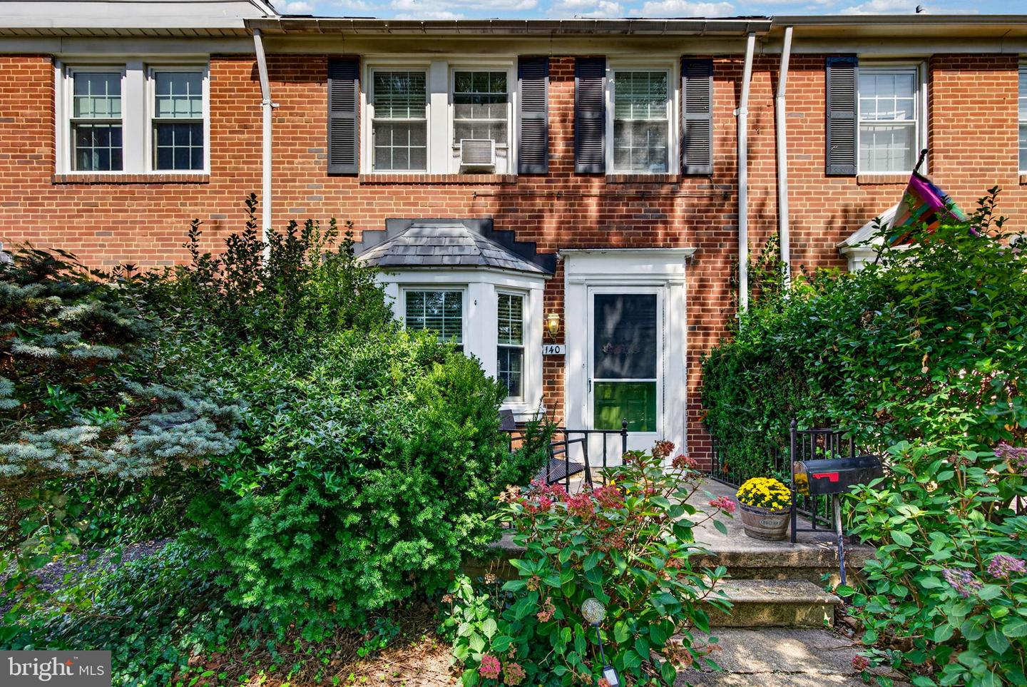 140 Hopkins Rd — photo