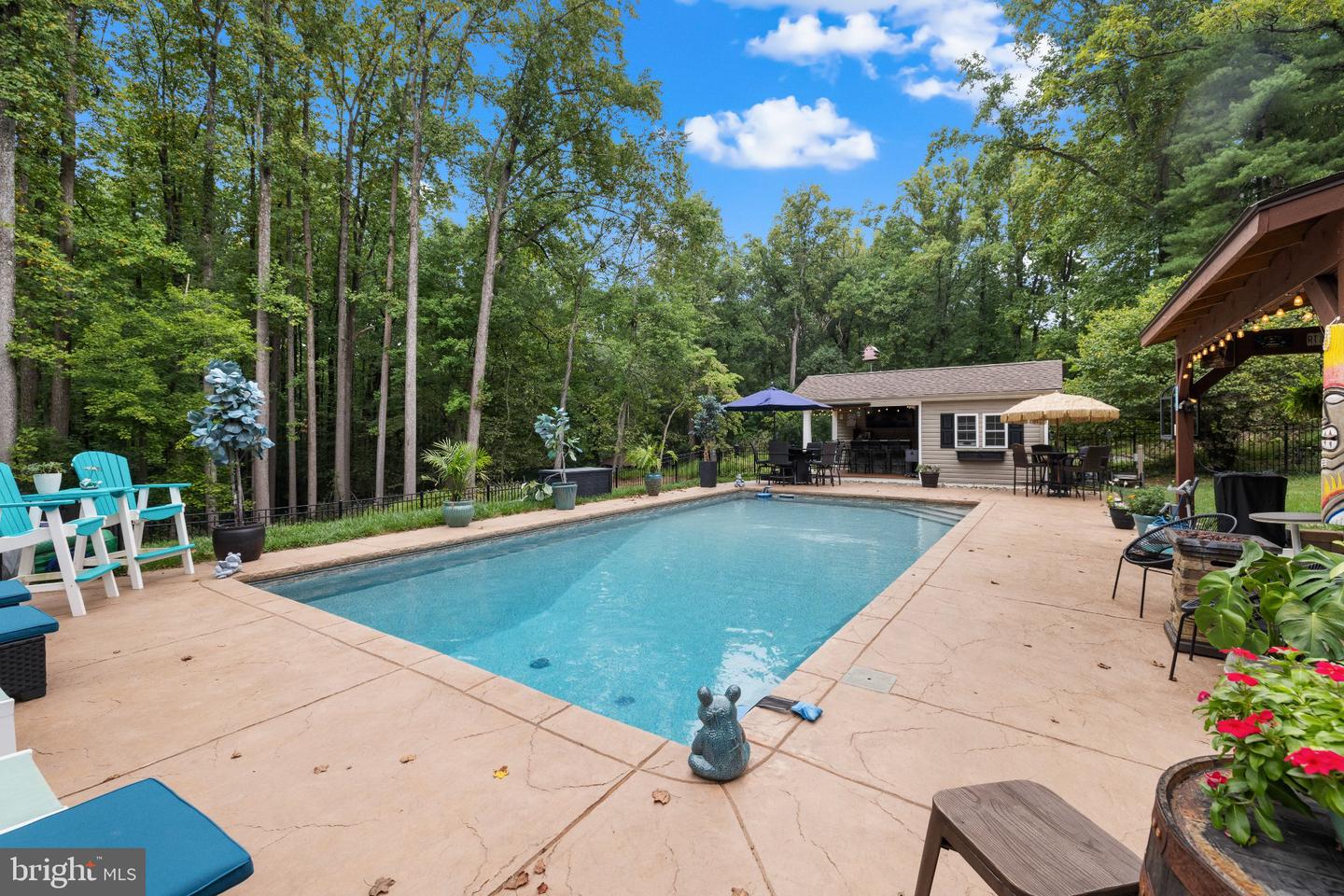 1530 Providence Rd — photo