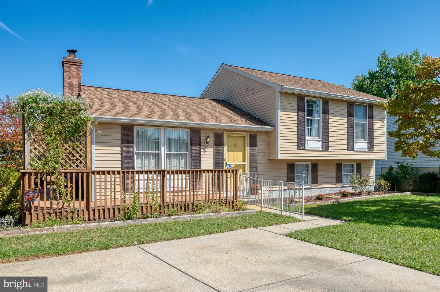 10 Melanie Ct — photo