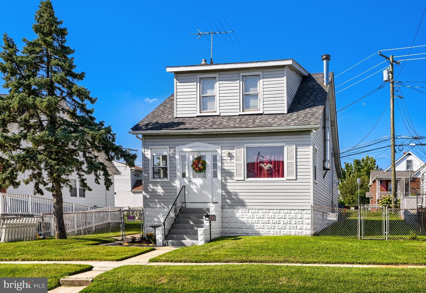 116 Williams Ave — photo