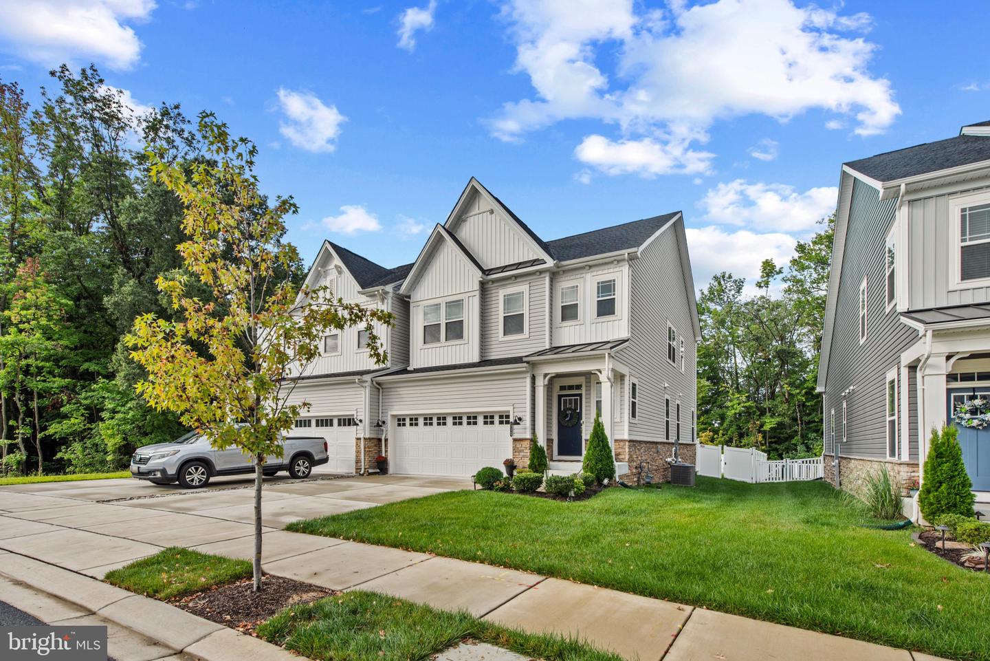 513 Waters Landing Dr — photo