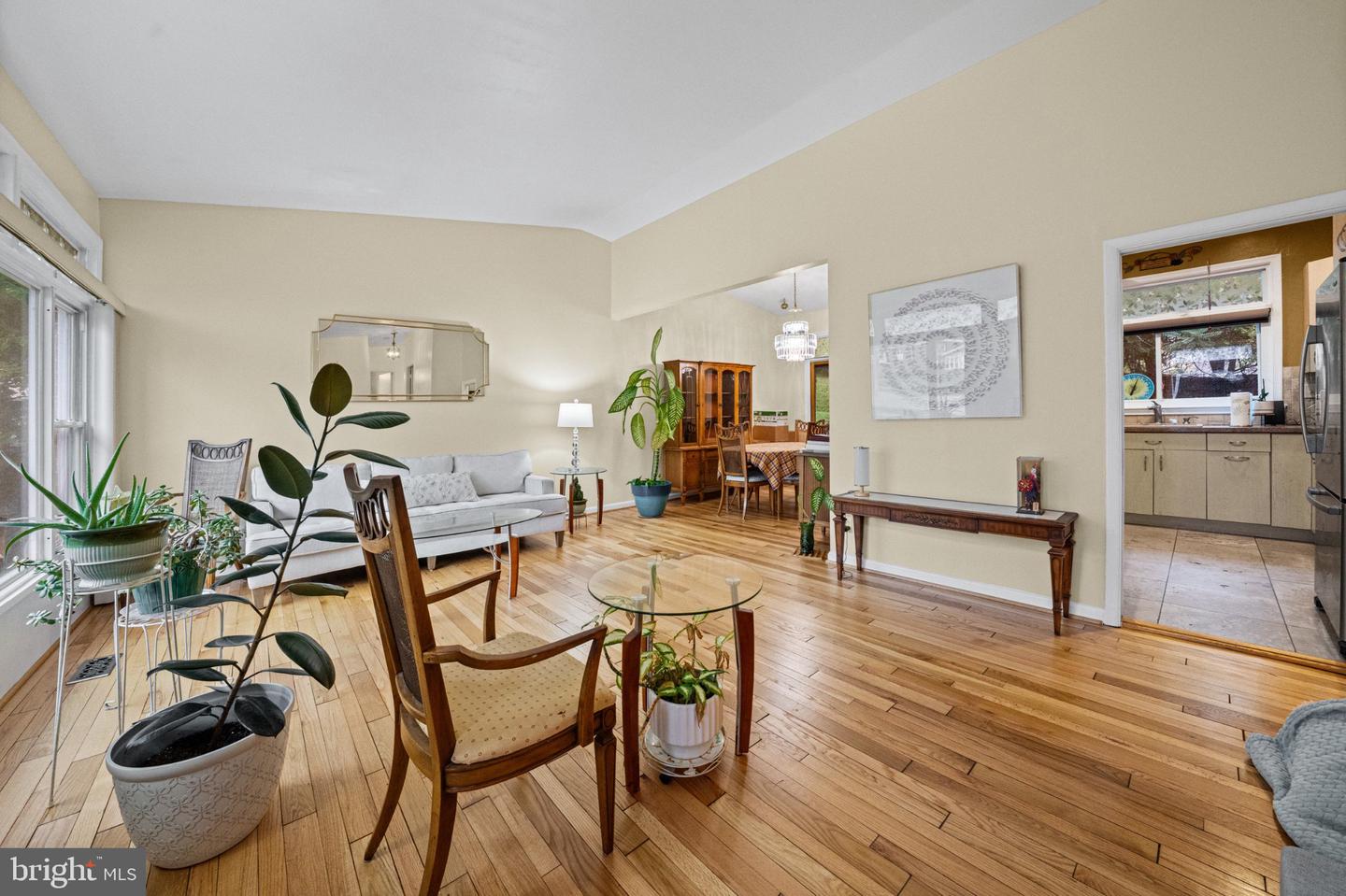 6816 Timberlane Road, Baltimore, MD 21209 — photo 2