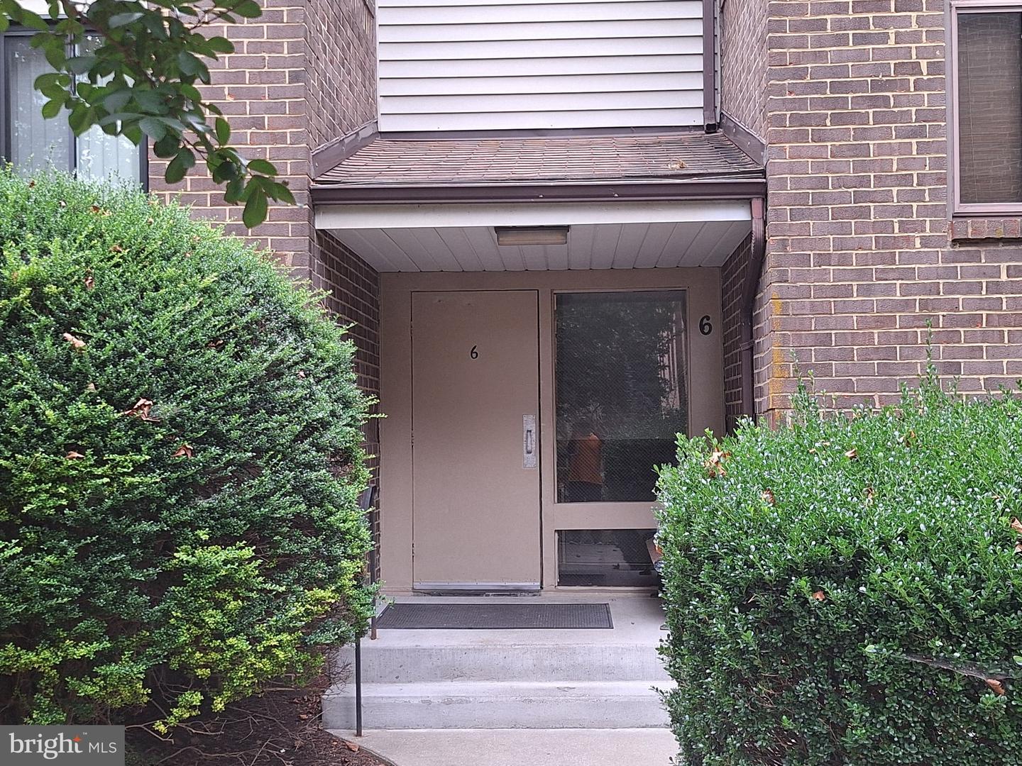 6 Longstream Ct #101 — photo