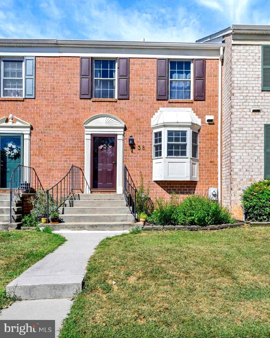 38 Silverton Ct — photo