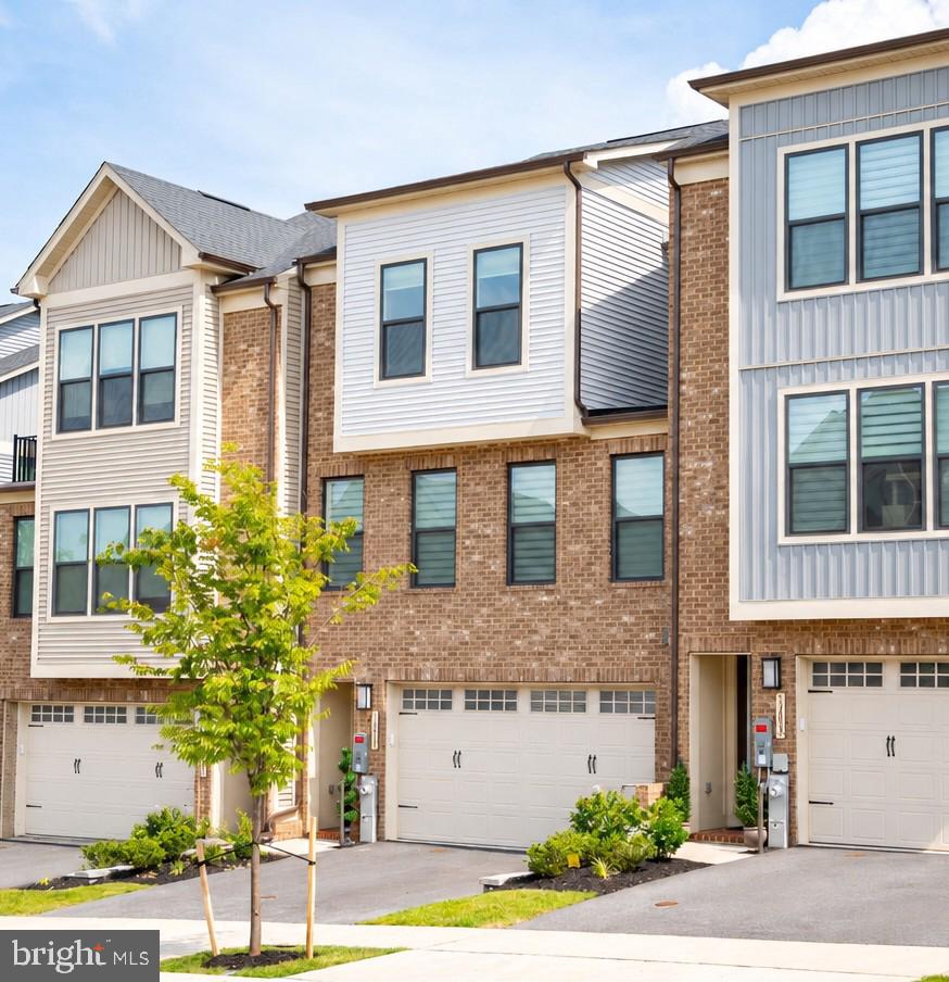 13805 Hunt Valley Ct — photo