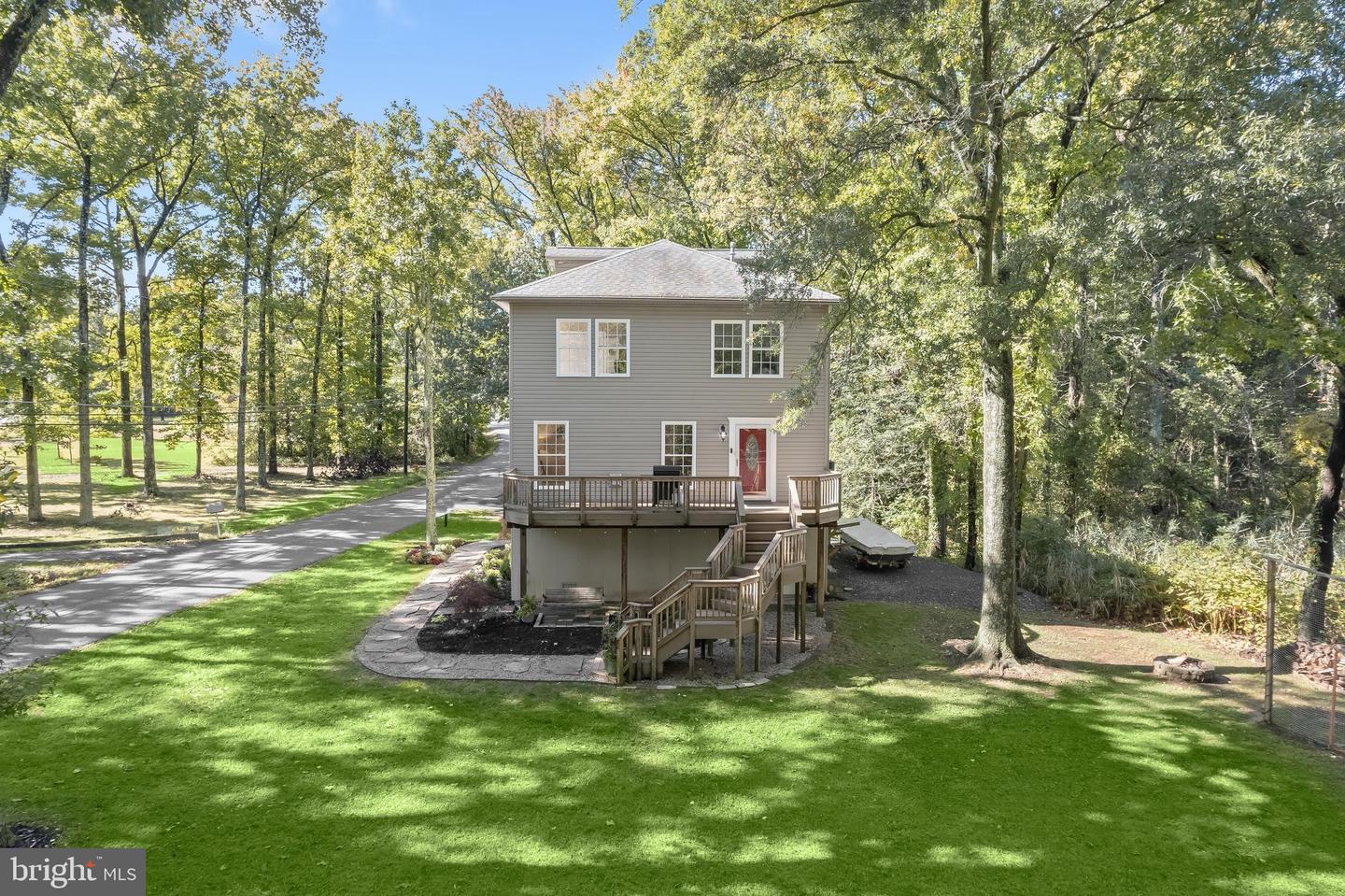 2408 Barrison Point Rd — photo