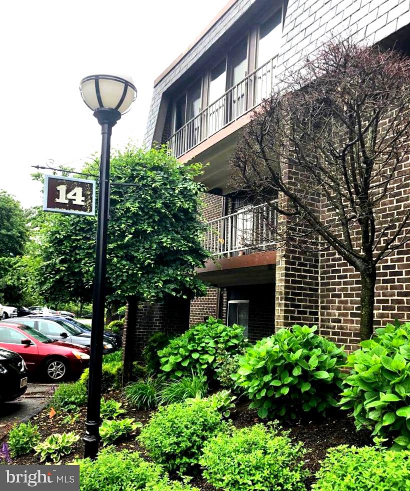14 Stonehenge Cir #6 — photo