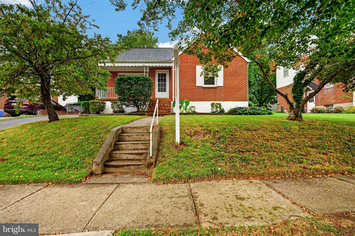 8206 Sagramore Rd — photo