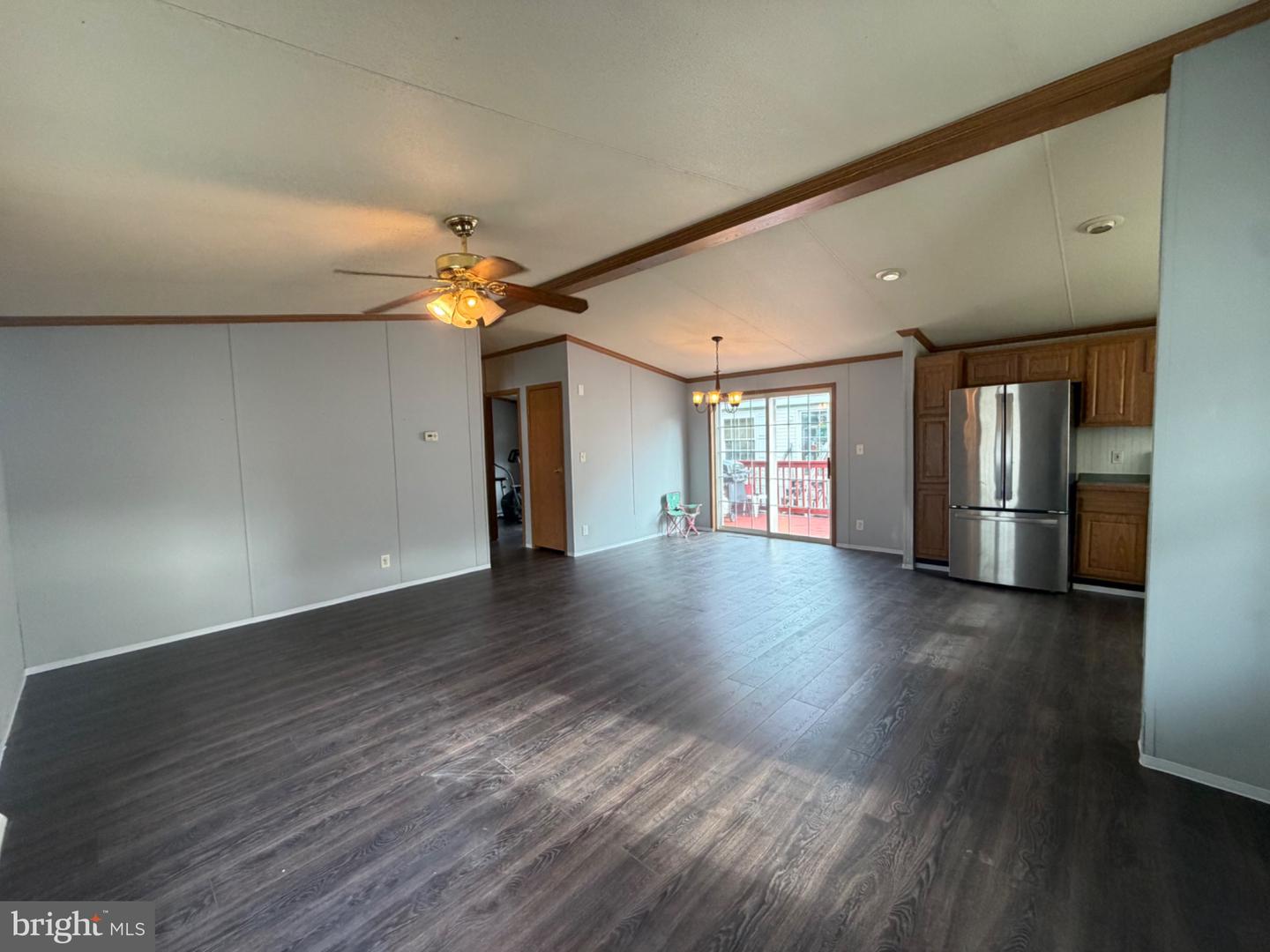 3410 Honeysuckle Ln — photo