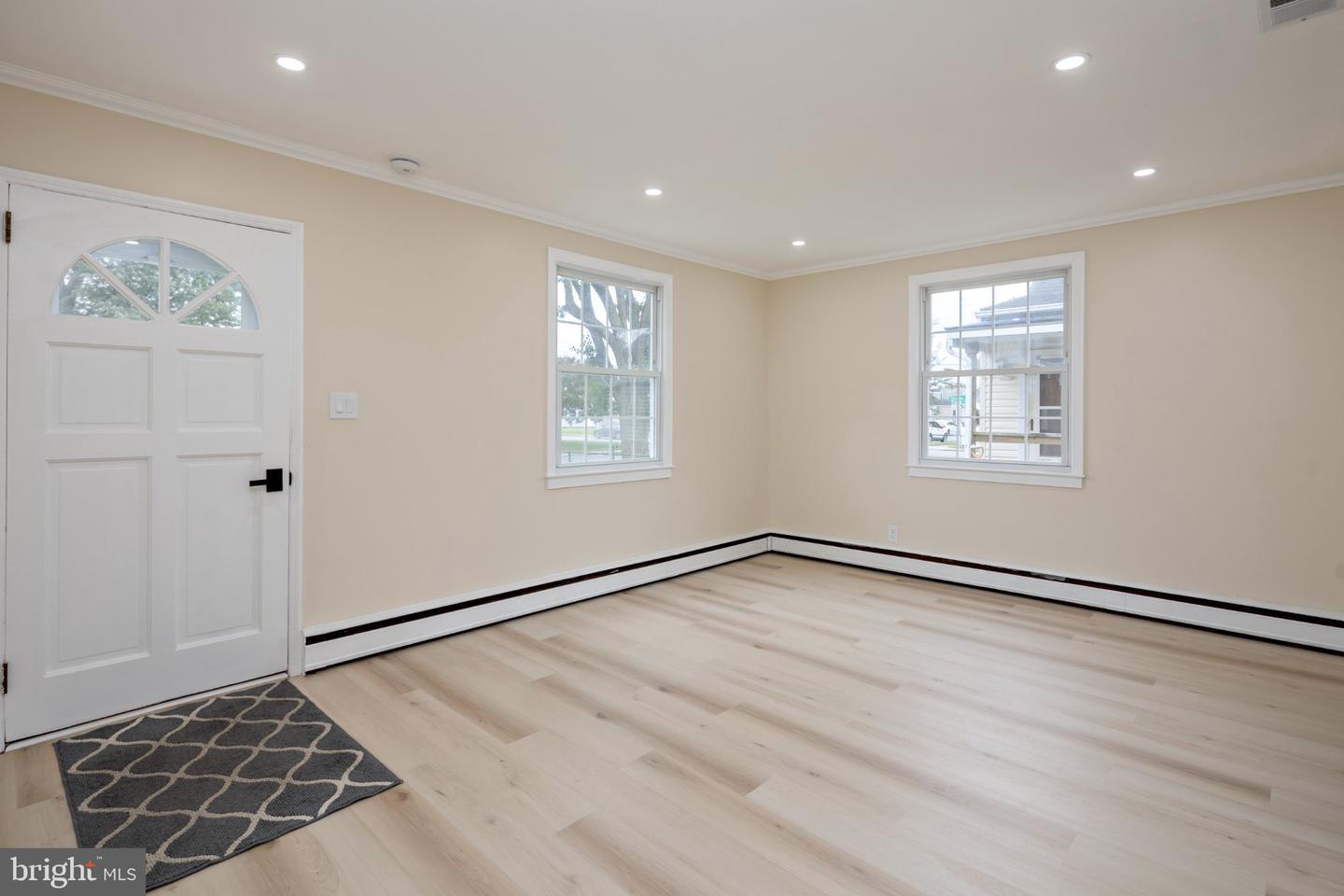 8202 Longpoint Road, Baltimore, MD 21222 — photo 3