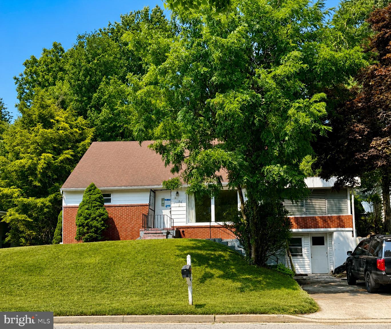 6725 Glenkirk Rd — photo
