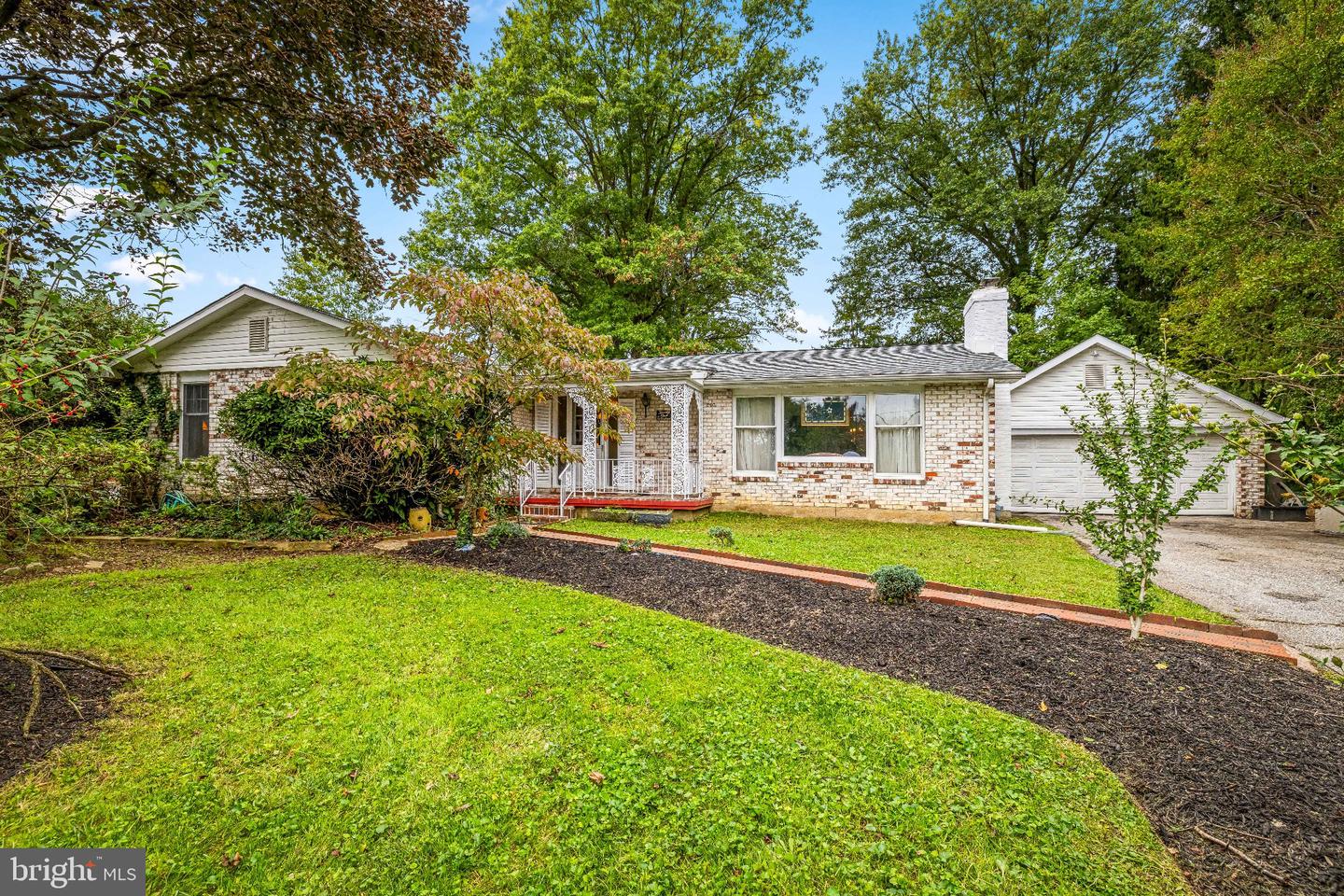 2114 Pot Spring Rd — photo