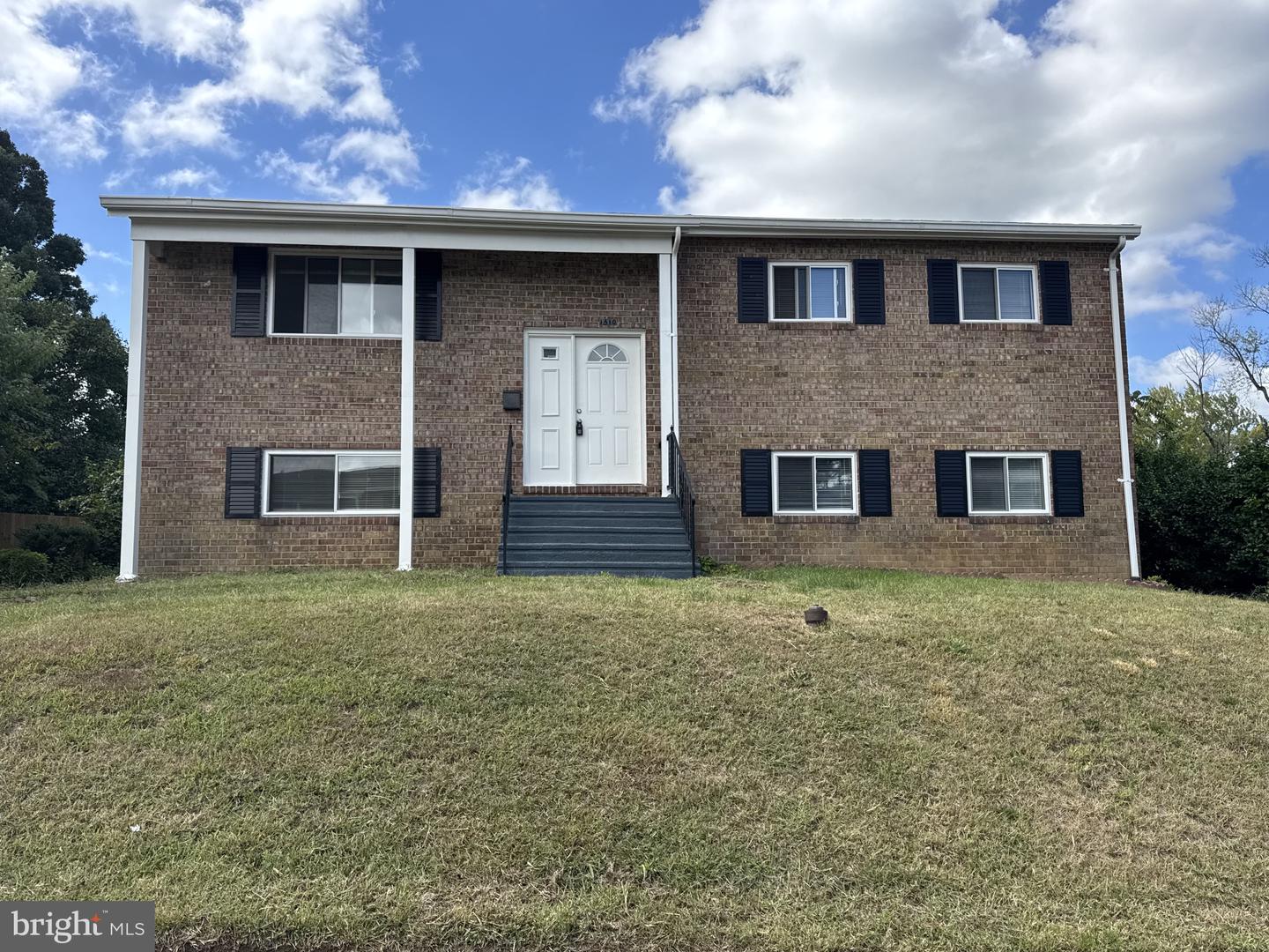 1510 Adamsview Rd — photo