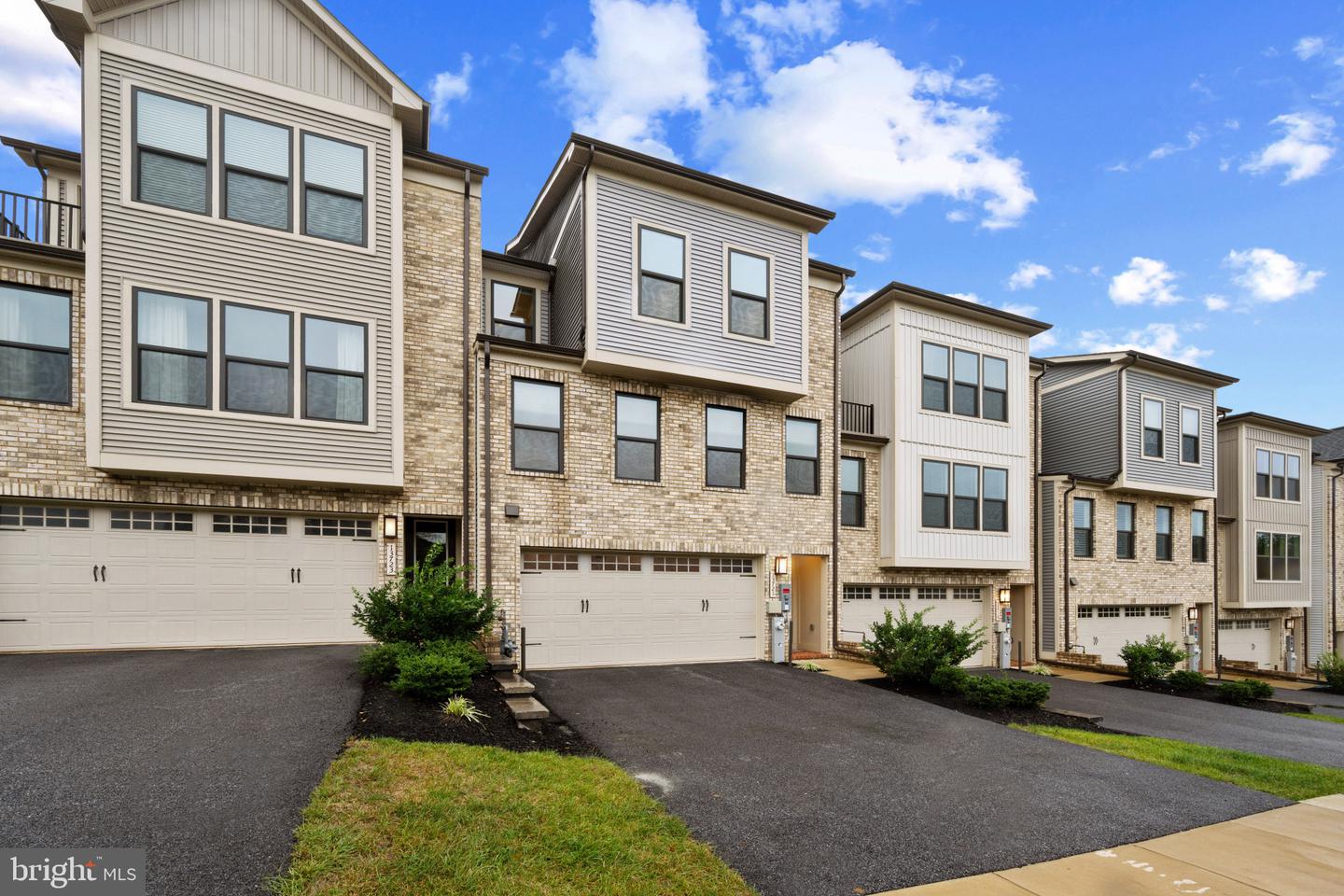 13721 Hunt Valley Ct — photo