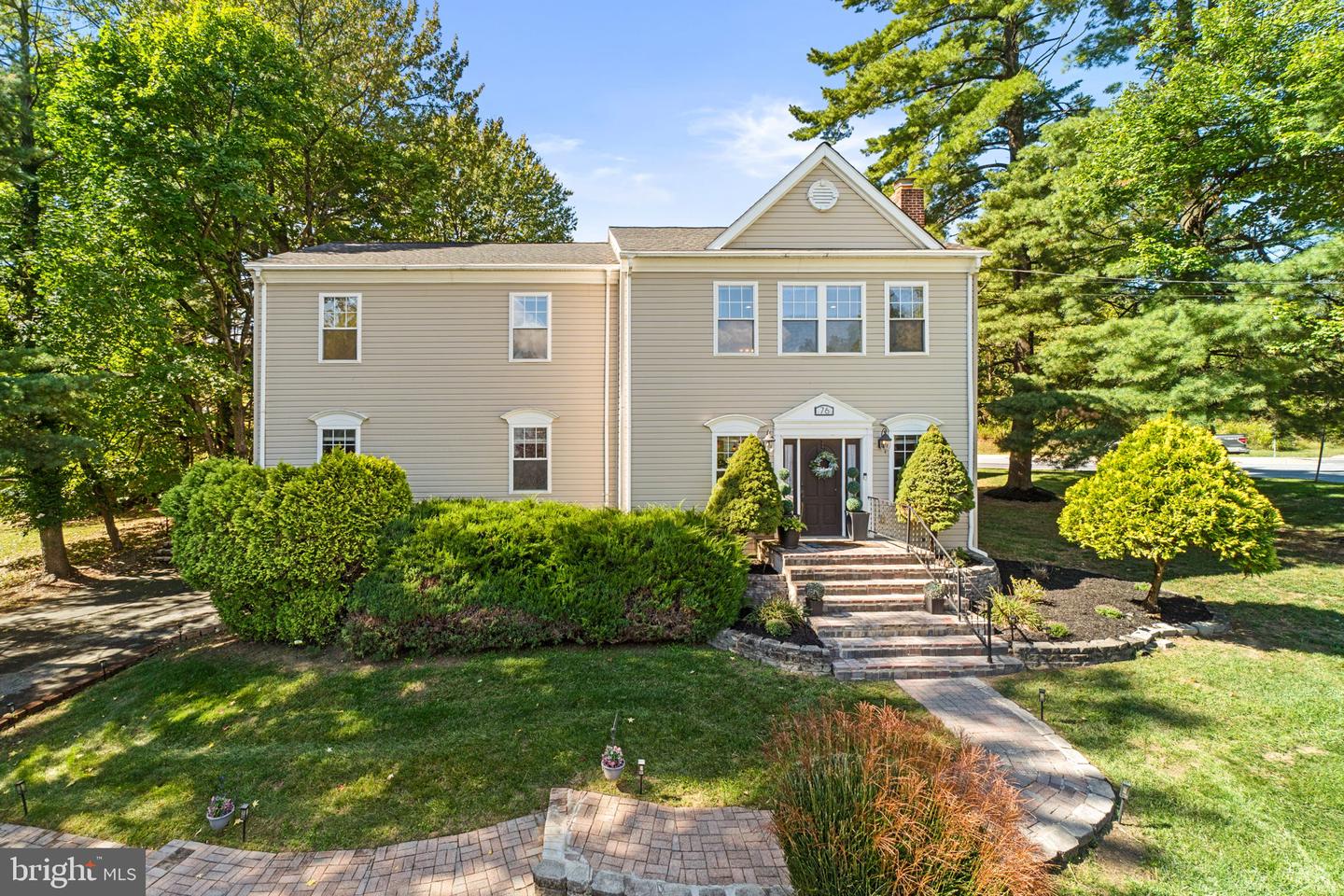 76 Featherbed Ln — photo